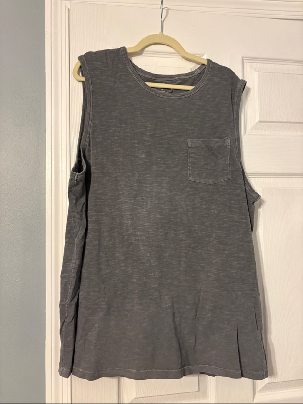 Old Navy Gray Soft-Washed Scoop Neck Tank